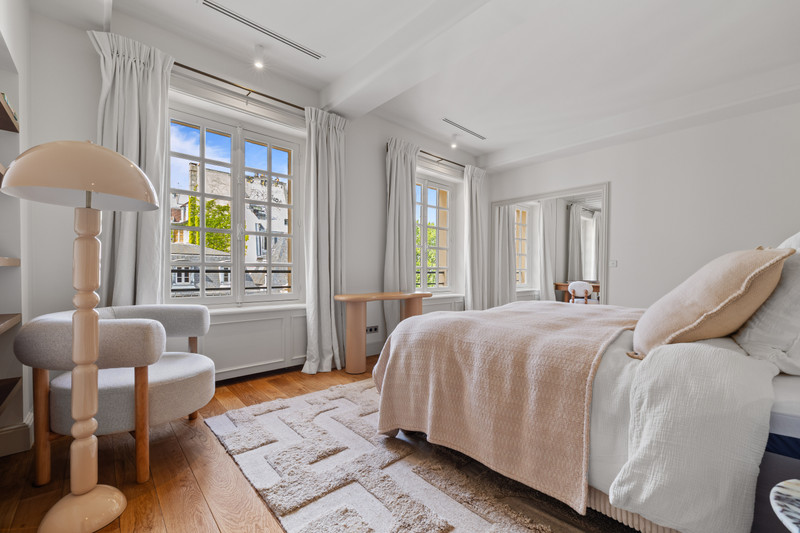 French property for sale in Paris 5e Arrondissement, Paris - €6,150,000 - photo 2