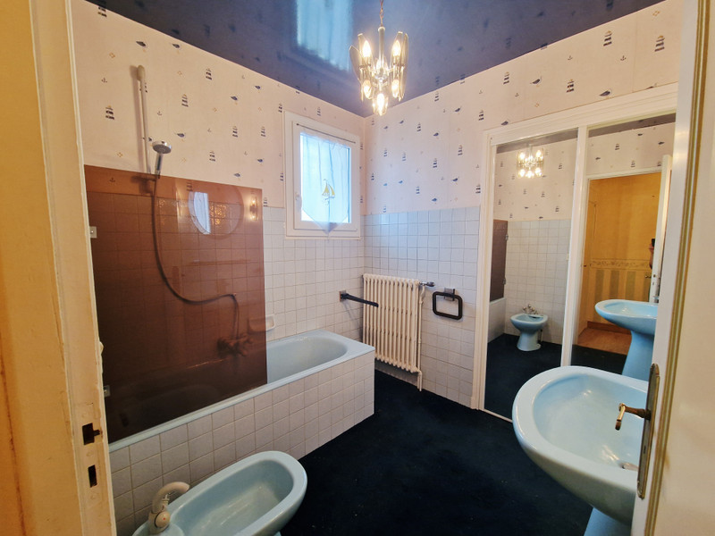 French property for sale in Angoulême, Charente - €176,000 - photo 6