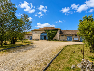 house for sale in Deux-Sèvres
