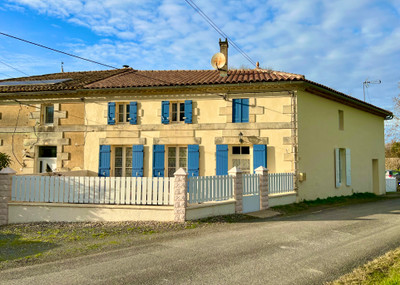 Maison à vendre à Semoussac, Charente-Maritime, Poitou-Charentes, avec Leggett Immobilier