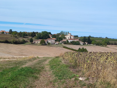 French property for sale in Berneuil, Charente - €415,000 - photo 2