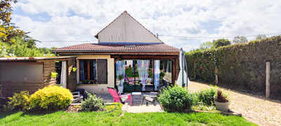 Maison à vendre à Lassigny, Oise, Picardie, avec Leggett Immobilier