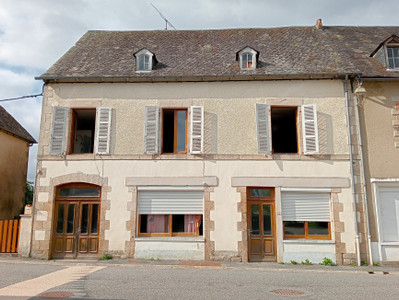 Maison à vendre à Lapleau, Corrèze, Limousin, avec Leggett Immobilier