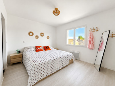 French property for sale in Sadirac, Gironde - €345,000 - photo 5