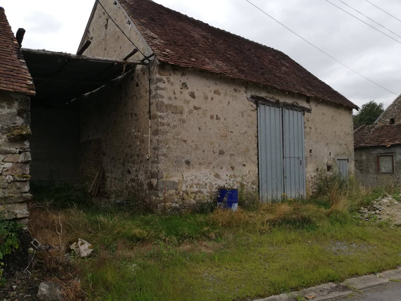 French property for sale in Lussac-les-Églises, Haute-Vienne - €26,600 - photo 2