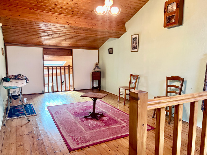 French property for sale in Saint-Savinien, Charente-Maritime - €205,200 - photo 6