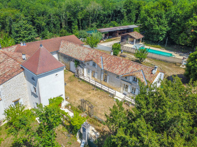 French property for sale in Édon, Charente - €535,000 - photo 3