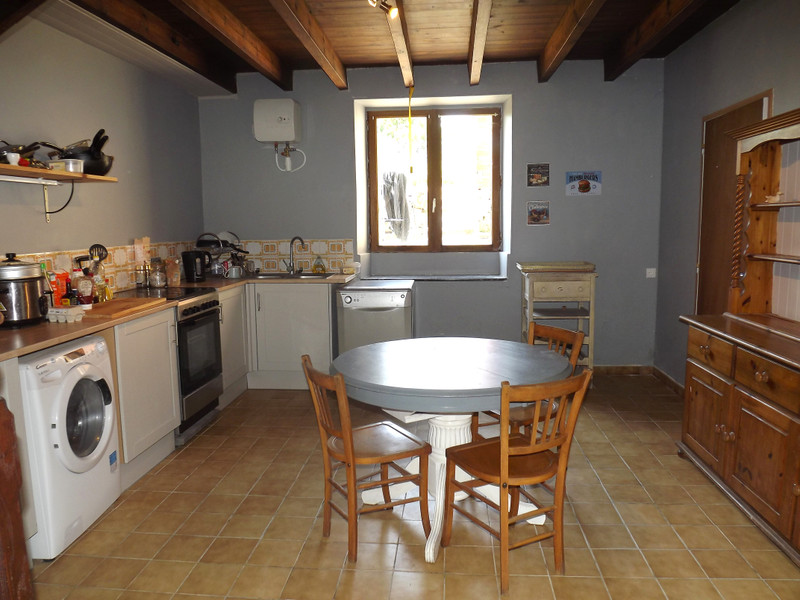 French property for sale in Availles-Limouzine, Vienne - €83,600 - photo 3