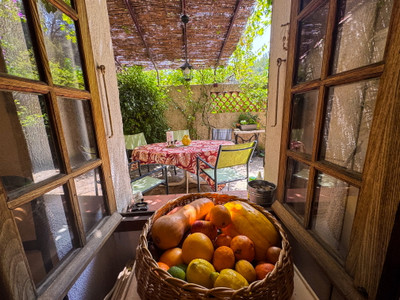 French property for sale in Bandol, Var - €590,000 - photo 7