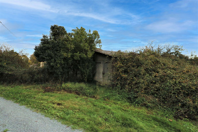 French property for sale in Saint-Sauvant, Vienne - €54,000 - photo 9