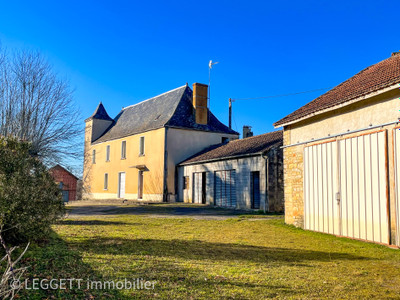 Maison à vendre à Saint-Martial-de-Nabirat, Dordogne, Aquitaine, avec Leggett Immobilier