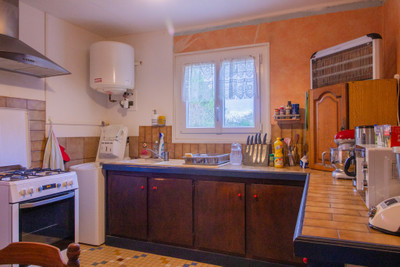 French property for sale in Balzac, Charente - €138,000 - photo 5