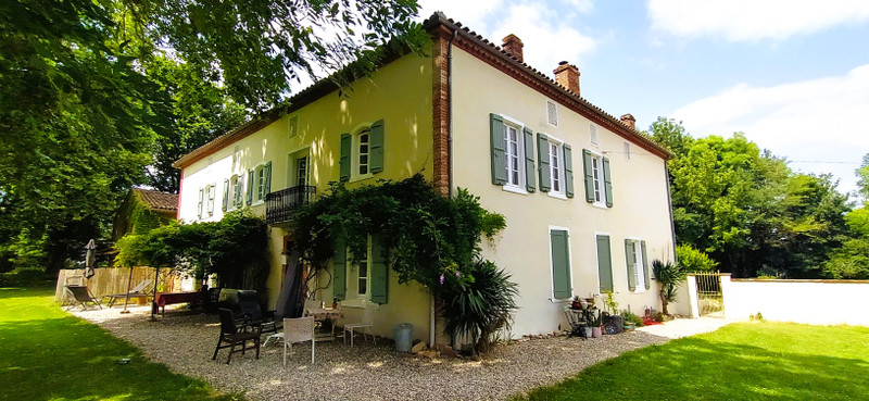Maison à vendre à Artigat, Ariège - 895.000 € - photo 1