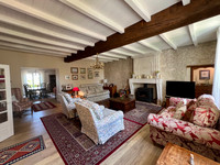 Maison à vendre à Pons, Charente-Maritime - 349.799 € - photo 4