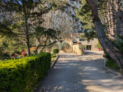 Maison à vendre à Sauveterre, Gard, Languedoc-Roussillon, avec Leggett Immobilier