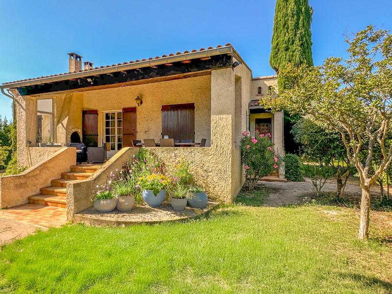 French property for sale in Plan-d'Orgon, Bouches-du-Rhône - €335,000 - photo 0