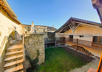 French property for sale in Saint-Martial-Viveyrol, Dordogne - €304,950 - photo 9