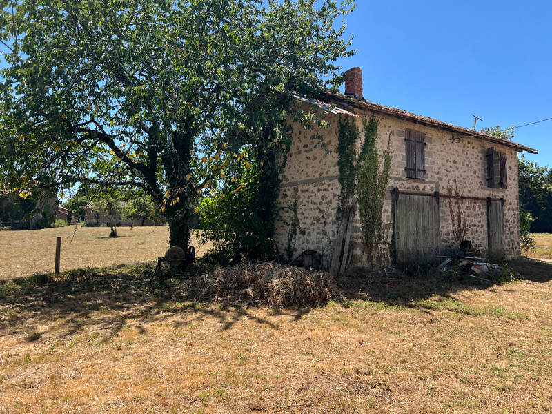 French property for sale in Saint-Martin-de-Fressengeas, Dordogne - €66,600 - photo 3