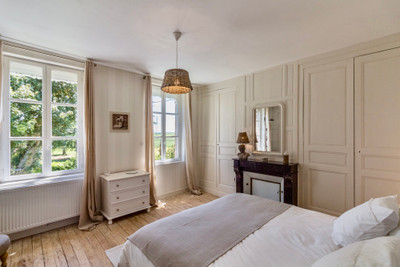 Magnificent Maison de maître and old farmhouse completely renovated