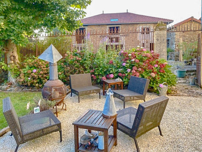 French property for sale in Oradour-sur-Vayres, Haute-Vienne - €475,000 - photo 9