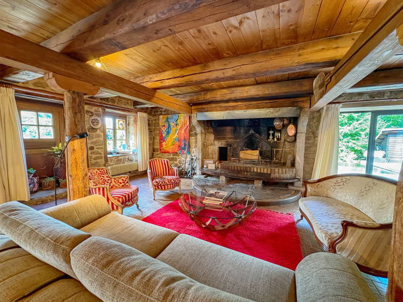 French property for sale in Ambert, Puy-de-Dôme - €398,000 - photo 2