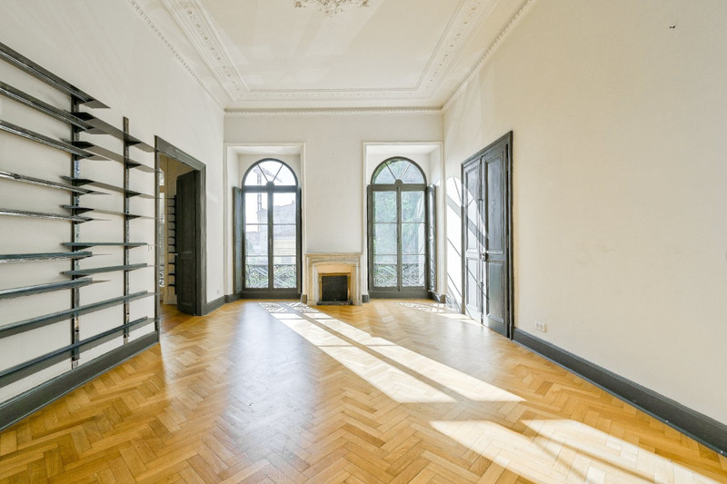 French property for sale in Nice, Alpes-Maritimes - €1,200,000 - photo 3