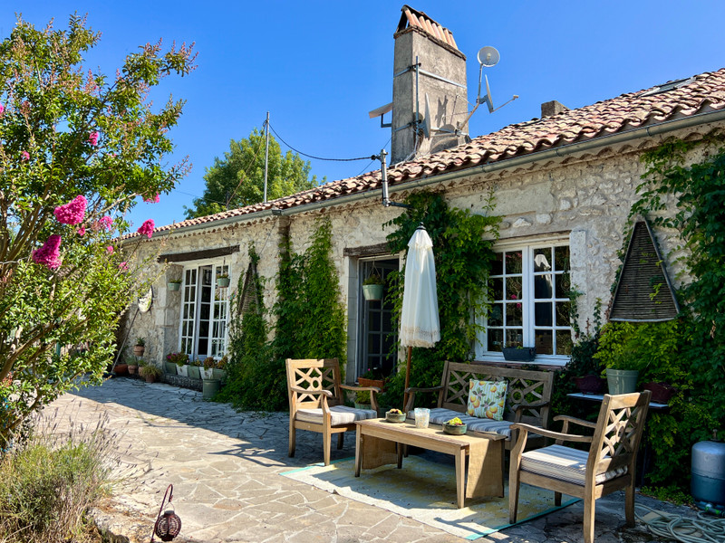 Maison à vendre à Duras, Lot-et-Garonne - 385.000 € - photo 1
