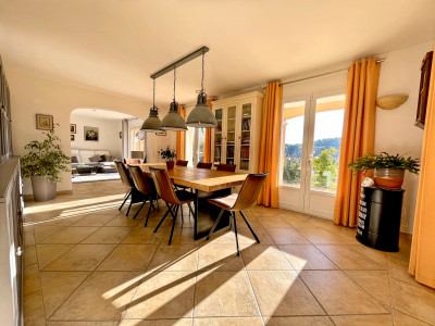 French property for sale in Flayosc, Var - €895,000 - photo 4