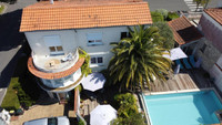 Maison à vendre à Royan, Charente-Maritime - 1.430.000 € - photo 1