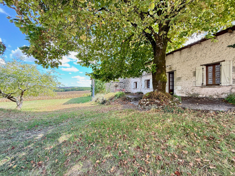 French property for sale in Pillac, Charente - €262,000 - photo 11