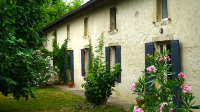 Maison à vendre à Sauveterre-de-Guyenne, Gironde, Aquitaine, avec Leggett Immobilier