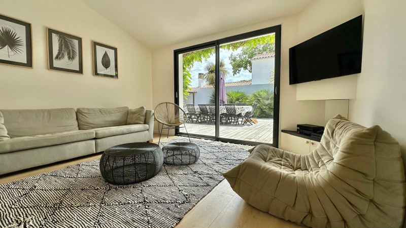 French property for sale in La Couarde-sur-Mer, Charente-Maritime - €1,395,000 - photo 6
