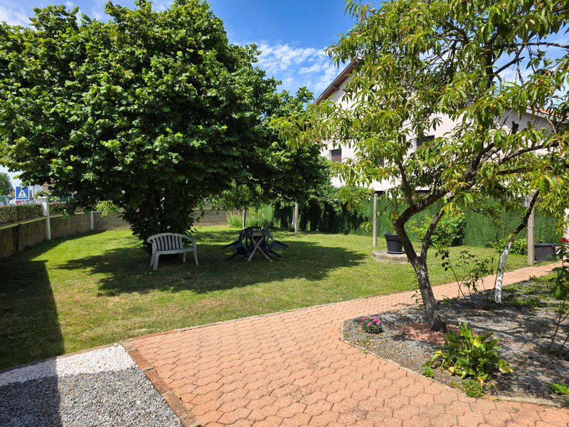 French property for sale in Terres-de-Haute-Charente, Charente - €130,800 - photo 8