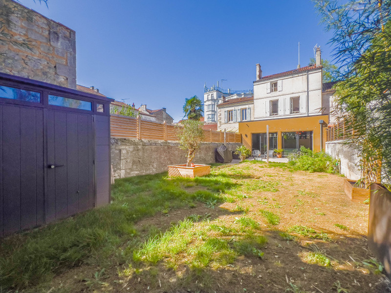 French property for sale in Angoulême, Charente - €520,000 - photo 13