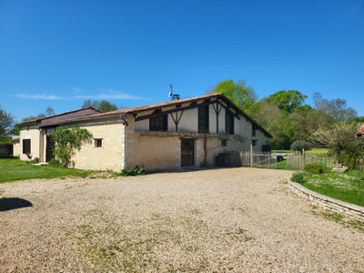 French property for sale in Villefollet, Deux-Sèvres - €371,000 - photo 1