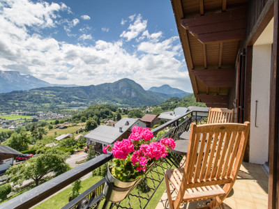 Maison à vendre à Taninges, Haute-Savoie, Rhône-Alpes, avec Leggett Immobilier