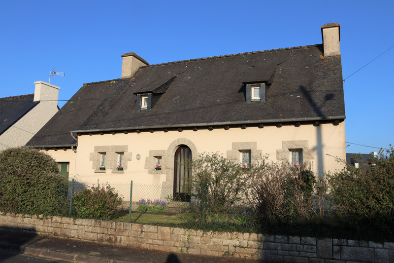 French property for sale in Bobital, Côtes-d'Armor - €245,000 - photo 2
