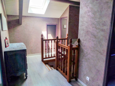 French property for sale in Ornex, Ain - €700,000 - photo 9