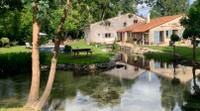 Propriété à vendre à Chef-Boutonne, Deux-Sèvres - 365 700 € - photo n°1