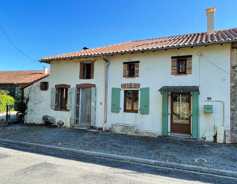 Maison à vendre à Saint-Martial-sur-Isop, Haute-Vienne - 82 500 € - photo 1