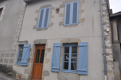 Maison à vendre à Bénévent-l'Abbaye, Creuse, Limousin, avec Leggett Immobilier