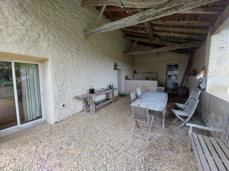French property for sale in Angoulême, Charente - €338,000 - photo 4
