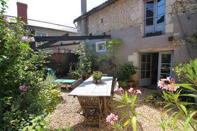 Maison à vendre à Faye-la-Vineuse, Indre-et-Loire, Centre, avec Leggett Immobilier