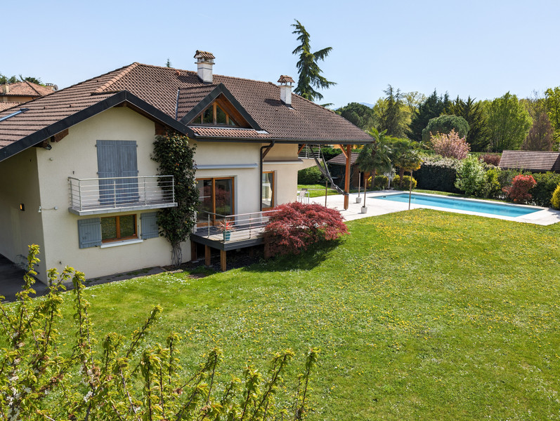French property for sale in Messery, Haute-Savoie - €1,590,000 - photo 2