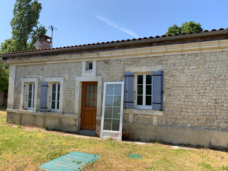 Maison à vendre à Condéon, Charente - 128 520 € - photo 1