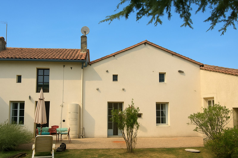 Maison à vendre à Payroux, Vienne - 202.499 € - photo 1