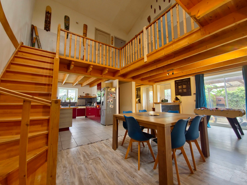 Maison à vendre à Saint-Sauveur-d'Aunis, Charente-Maritime - 350.000 € - photo 1