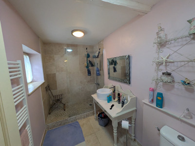 French property for sale in Guiscriff, Morbihan - €149,500 - photo 6