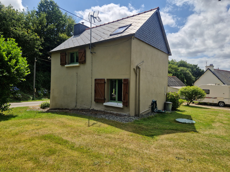 House for sale in Plougonver Côtesd'Armor Charming 2 bedroom house