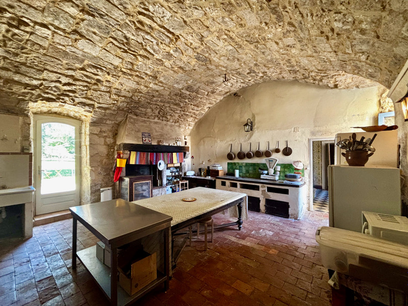 French property for sale in Saint-Jean-de-Maruéjols-et-Avéjan, Gard - €950,000 - photo 10